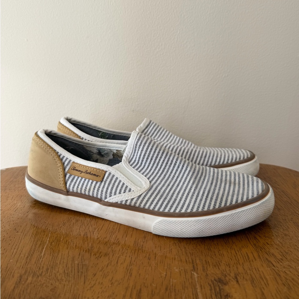 Women’s Size 8 Tommy Bahama Canvas Striped Slip-On Loafers